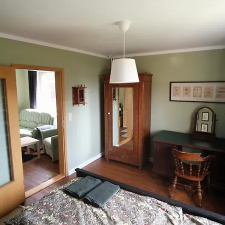 „gruene Hoehle“ In Schwerin