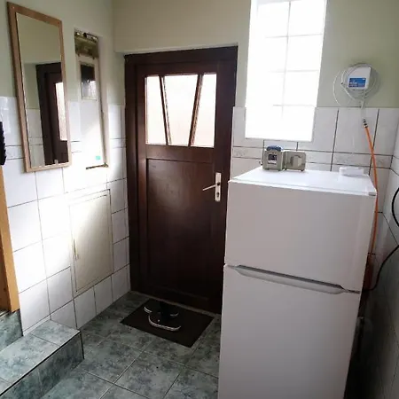 „gruene Hoehle“ In Schwerin בית נופש *