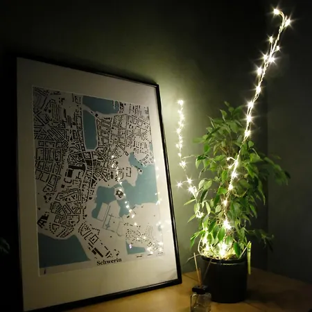 „gruene Hoehle“ In Schwerin