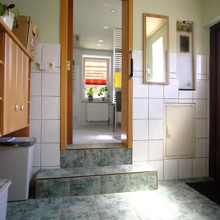 „gruene Hoehle“ In Schwerin בית נופש *